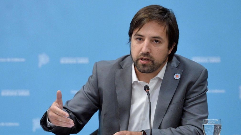 Kreplak criticó la decisión del Gobierno porteño de quitar la obligatoriedad del uso del barbijo en las escuelas para los alumnos de hasta tercer grado.