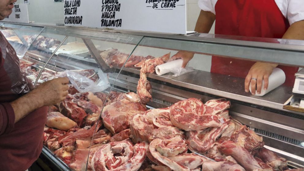 En algunas carnicerías de la Ciudad de Buenos Aires, el kilo de asado pasó esta semana de $700 a $1.000.