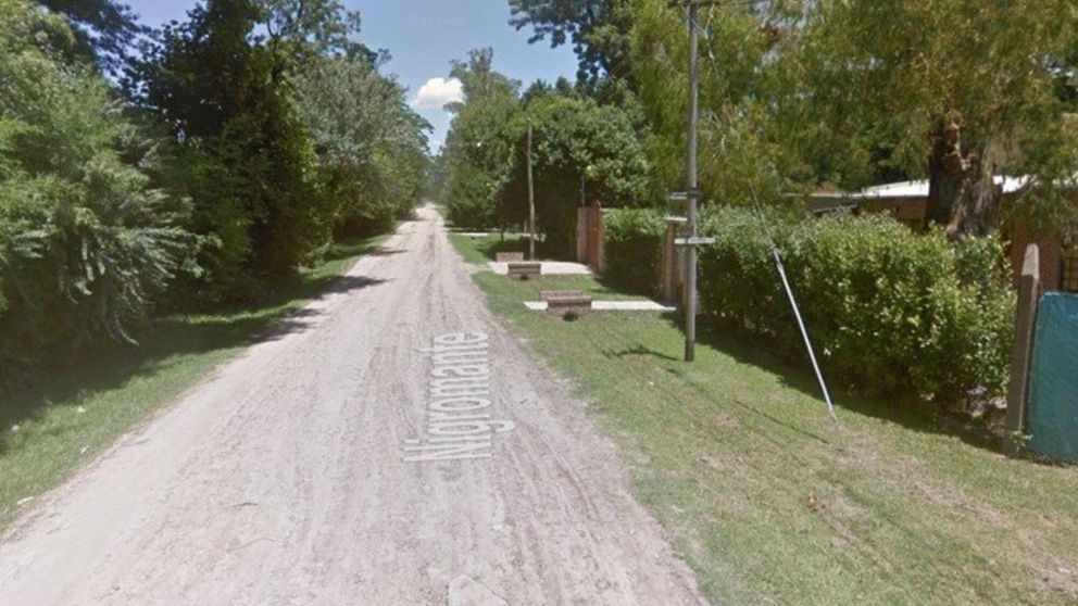 La casa donde sucedió el episodio denunciado está situada en la calle Nigromante al 400, entre Los Tilos y Los Aromos.