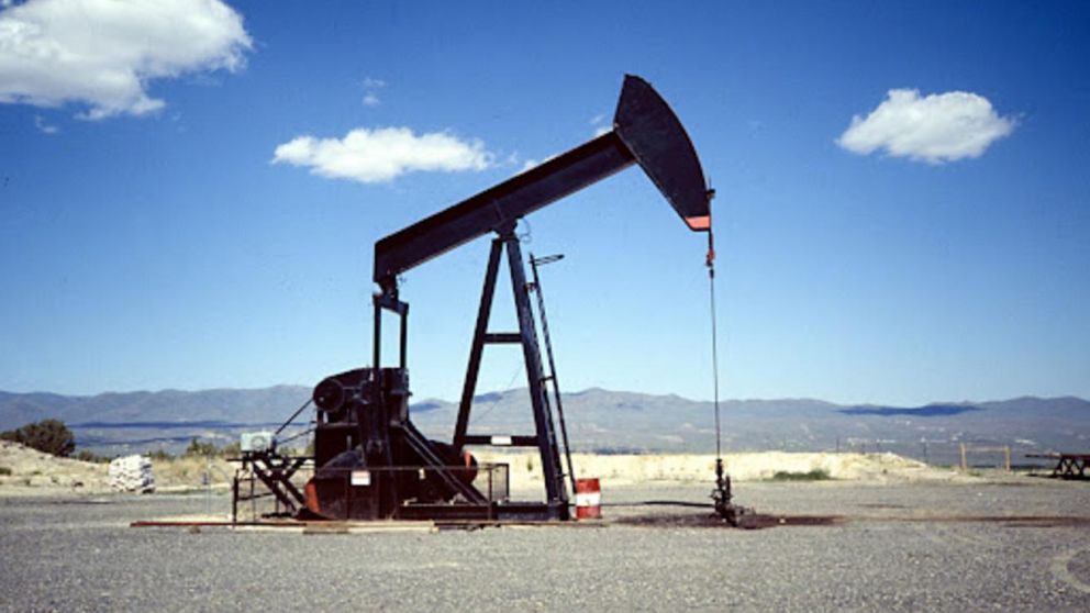 Petróleo, mineral que encontramos en nuestra vasta patagonia.