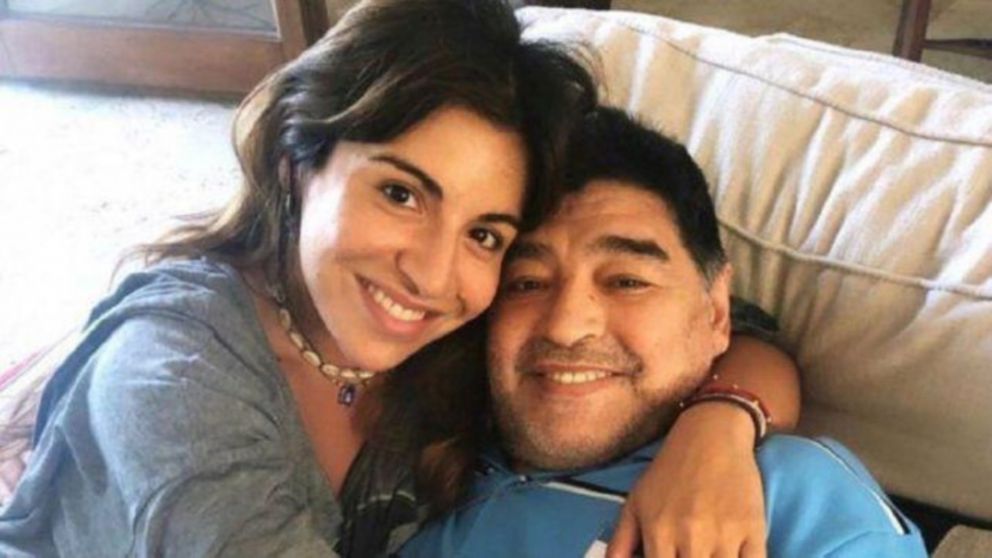 La hija de Diego Maradona le dedicó unas emotivas palabras a su padre desde su cuenta de Instagram.