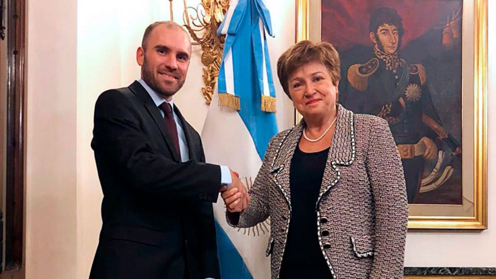 El ministro Martín Guzmán, junto a la titular del FMI, Kristalina Georgieva. Aún no se definió la fecha del próximo encuentro entre las partes.