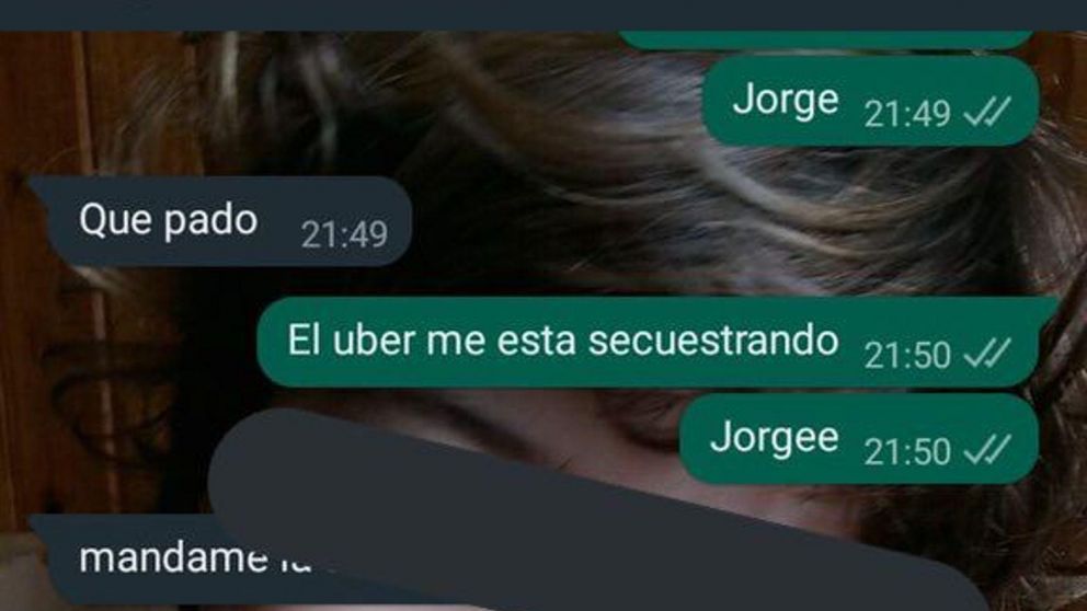 Los mensajes que envío la víctima por WhatsApp para alertar a su ex sobre el secuestro (Captura).