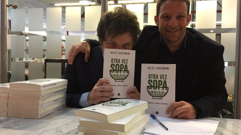 Giacomini y Milei escribieron dos libros juntos: "Otra vez sopa" y "Libertad, libertad, libertad".