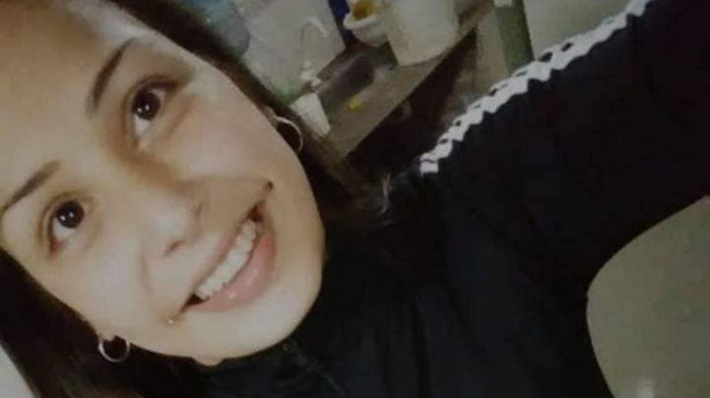 Brisa Abril Formoso Sobrado (19), madre de un beb� de 9 meses, fue asesinada en un descampado en Ranelagh (Facebook).