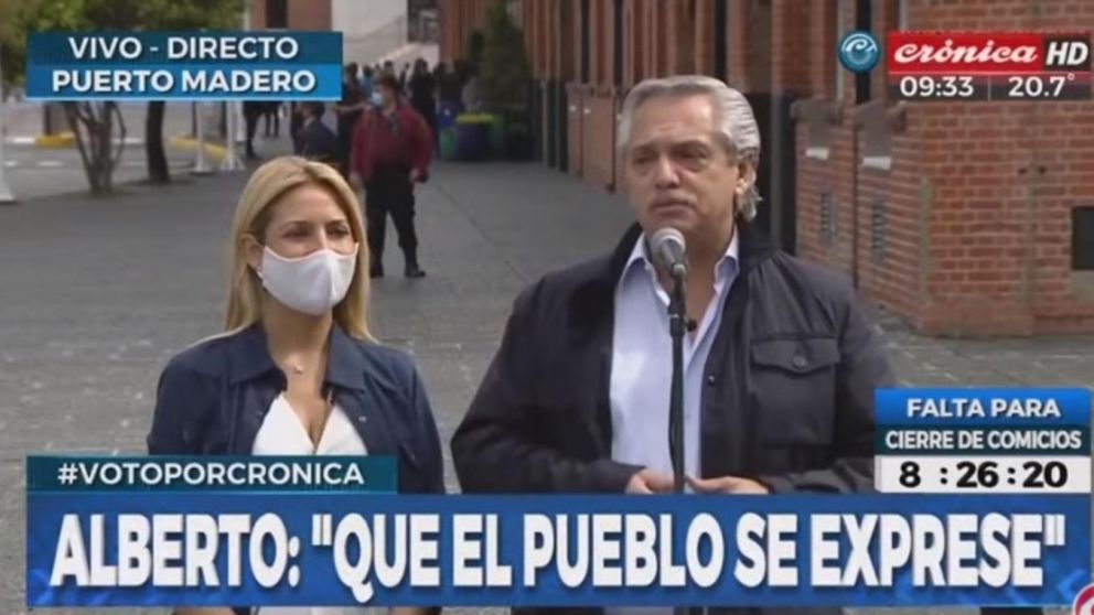 Alberto Fern�ndez cumpli� con su deber c�vico (Captura de TV).