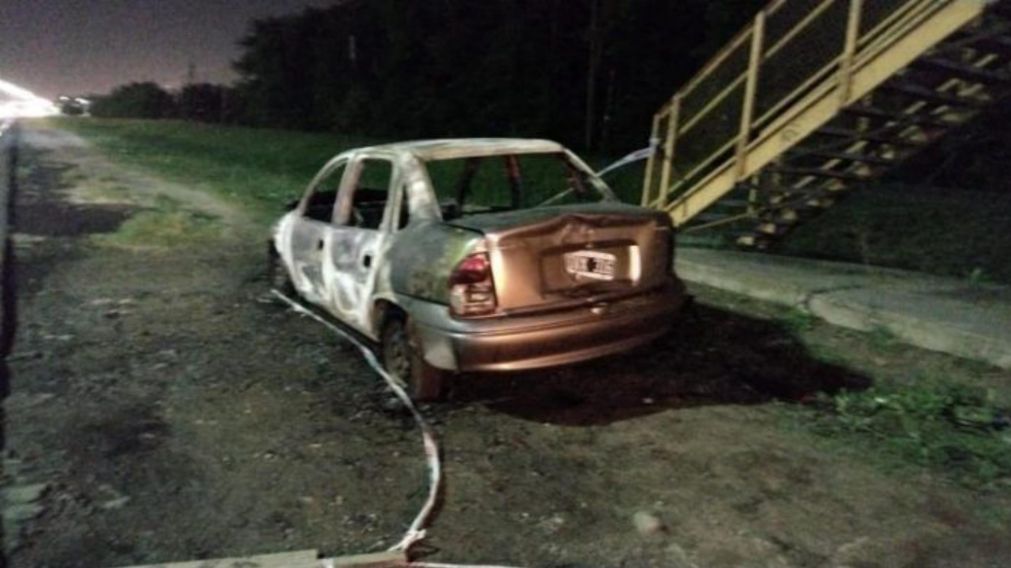 El cad�ver del individuo fue encontrado dentro de este veh�culo.