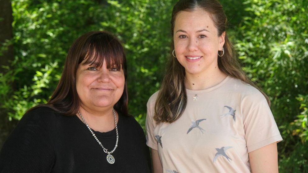Fabricia Galarza (derecha) junto Norma Cabrera volverán a unirse en los comicios de este domingo (Télam).