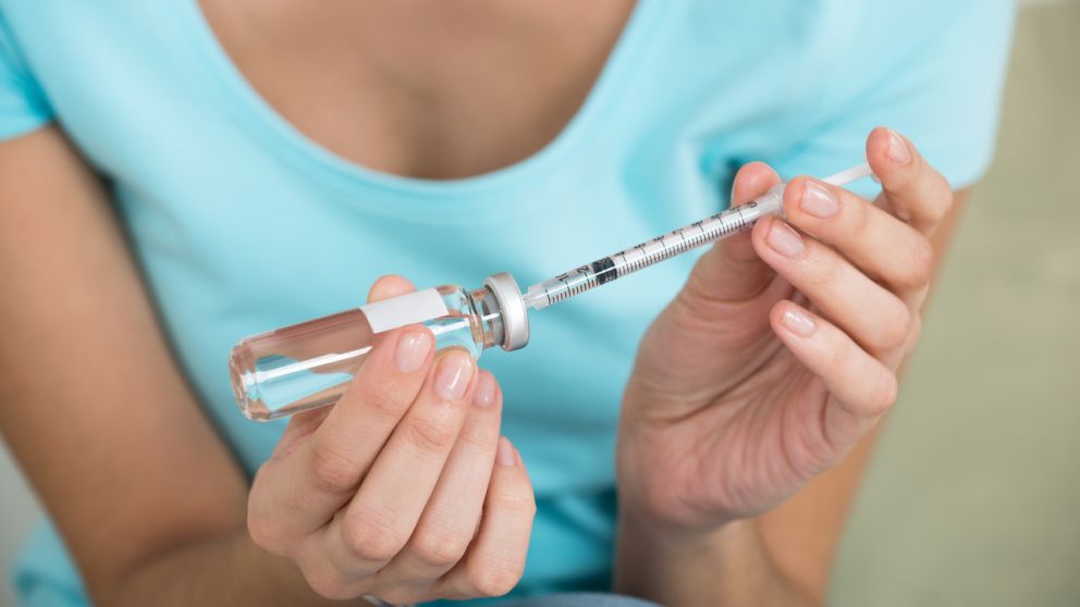 La Organización Mundial de la Salud y la Federación Internacional de Diabetes declararon a la fecha del nacimiento de Frederick Banting, el 14 de Noviembre como el Día Mundial de la Diabetes.