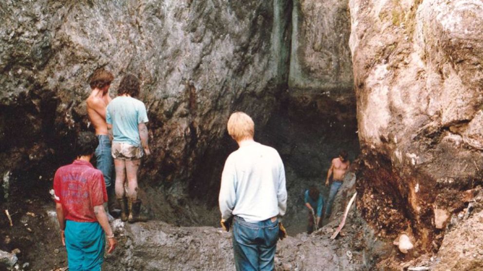 Los cazadores de tesoros han pasado todos los veranos trabajando seis horas al día para encontrar el botín.