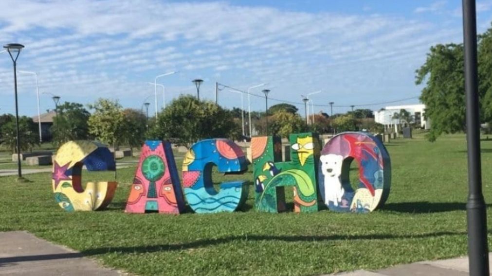Cambiaron el orden de las letras de un cartel de Chaco y ahora dice "Cacho": la foto se viralizó (imagen Instagram N9 Federal).
