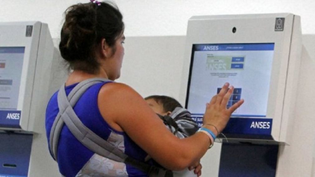 La Anses abona este miércoles el Complemento Mensual para el Salario Familiar.