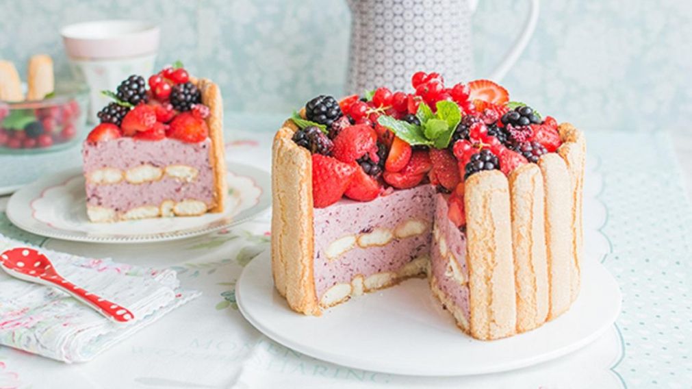 Encarg� una torta con rosas para su cumplea�os y lo que le lleg� "arruin�" su fiesta