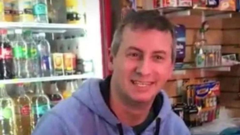 Roberto Sabo, de 45 años, fue asesinado de un balazo por una pareja que quiso robarle en su kiosco de Ramos Mejía (Facebook).