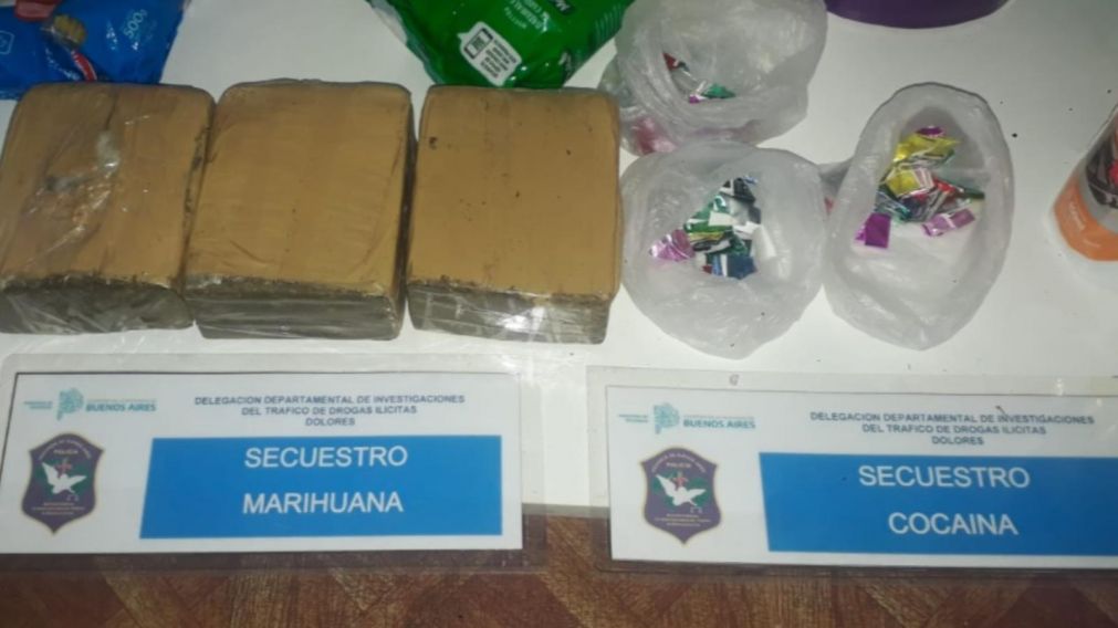 Parte de los elementos que fueron incautados por los investigadores.