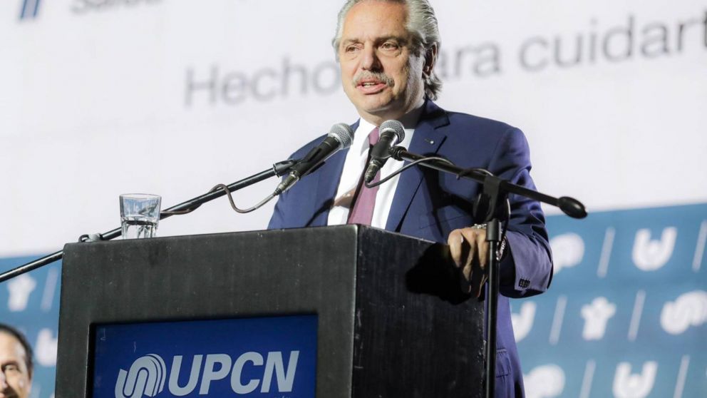 Alberto Fernández: "Estamos orgullosos de nuestros sindicatos y de nuestras obras sociales".