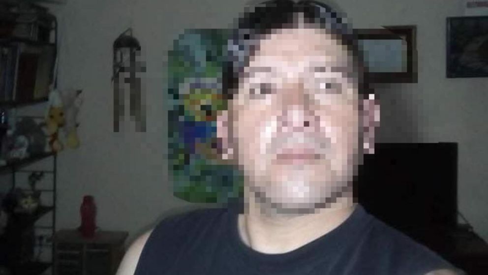 El acusado, quien se hacía llamar Tío Ricki".