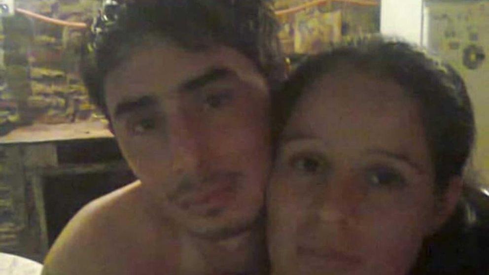 Alberto Daniel Altamiranda, junto a su esposa y madre de sus hijos.