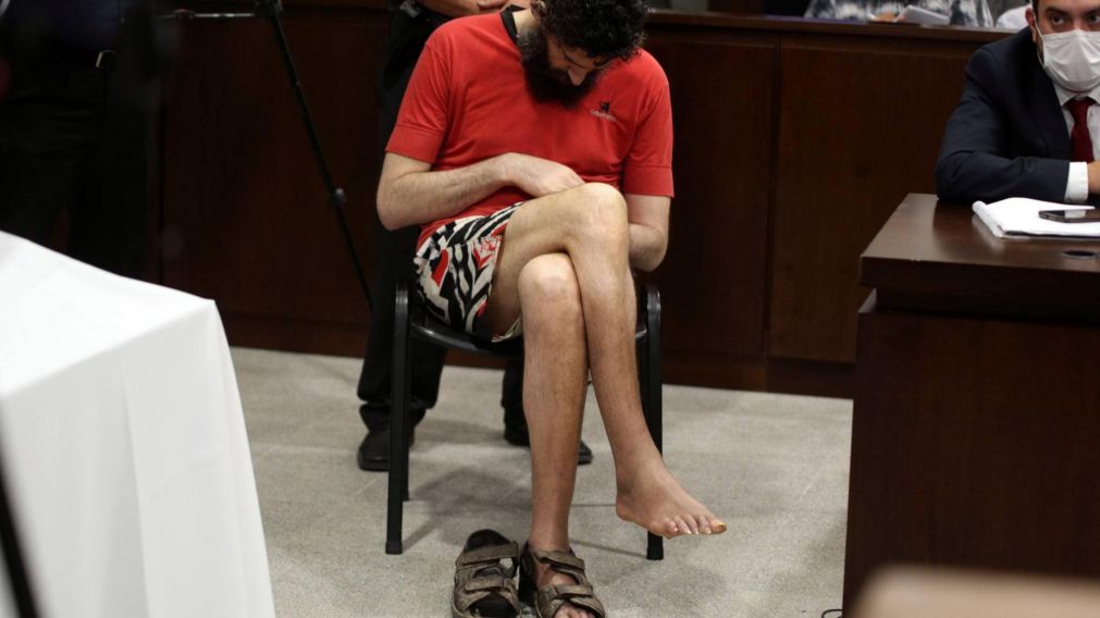 El "hombre gato" fue declarado culpable del doble crimen de su mam� y su t�a.