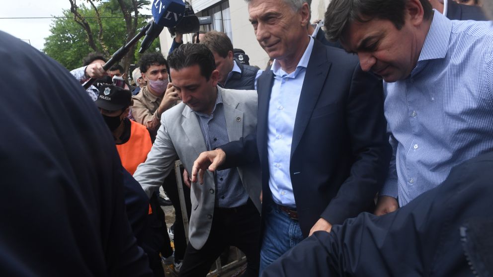 Macri se presentó en Dolores ante el juez Brava al que ser convocado por cuarta vez (Télam).