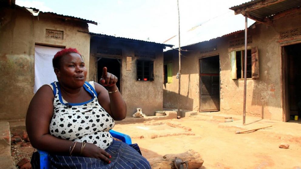 Mariam Nabatanzi es una mujer originaria de Uganda que ha llamado la atención debido a que su historia se ha vuelto viral: es madre de 45 hijos.