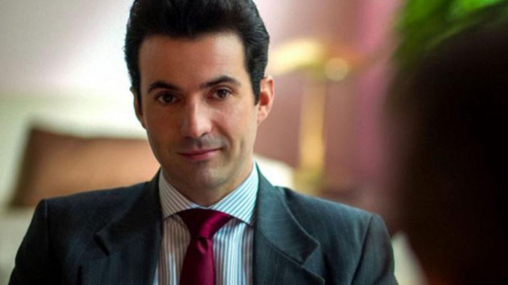 El personaje de Patricio Robles apareció en la segunda temporada de Luis Miguel, la serie.