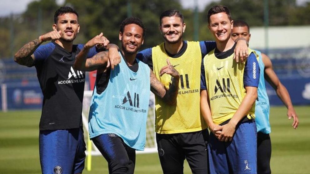 El jugador del PSG atacado no hizo la denuncia y hasta el momento no trascendió su identidad.