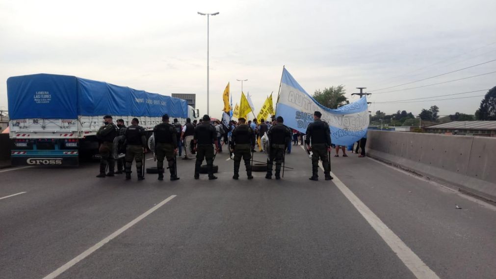 Diversos cortes en el ingreso a la Ciudad de Buenos Aires (Twitter).