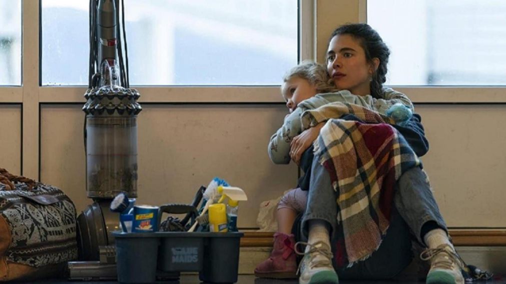"Los cosas por limpiar" cuenta la vida de una joven madre y sus vínculos.