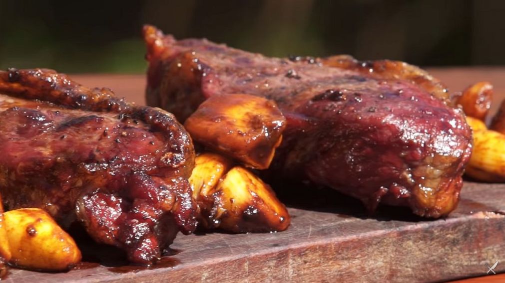 Pica�a a los 40 ajos por "Locos X el Asado".