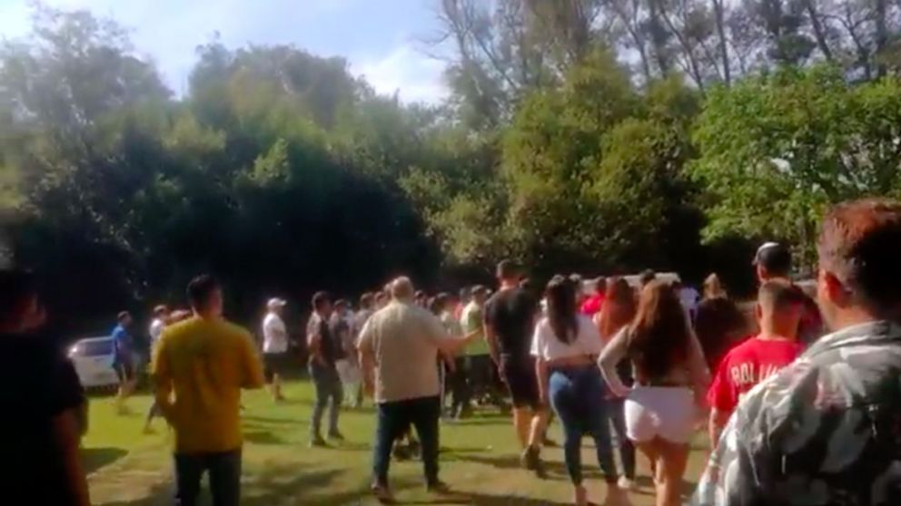 Brutal pelea en un parrilla de Ituzaingó durante los festejos del Día de la Madre.