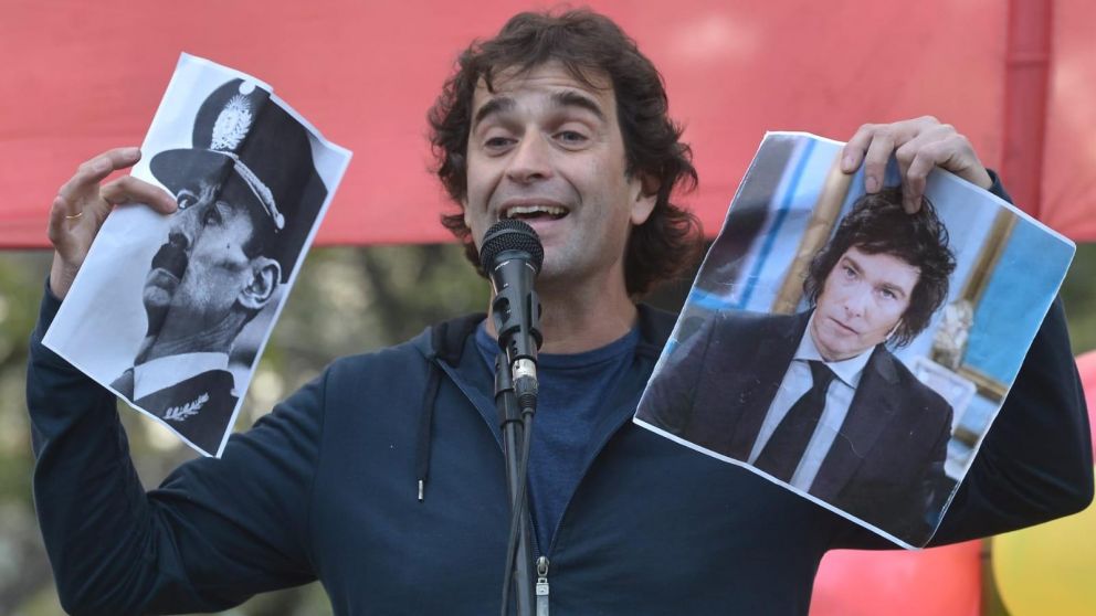 El dirigente del Partido Obrero también ha emparentado al economista con la dictadura militar.
