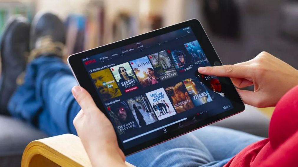Con un exorbitante sueldo, horarios flexibles y miles de series y películas para ver, este es el "trabajo soñado" de todo fan de Netflix.