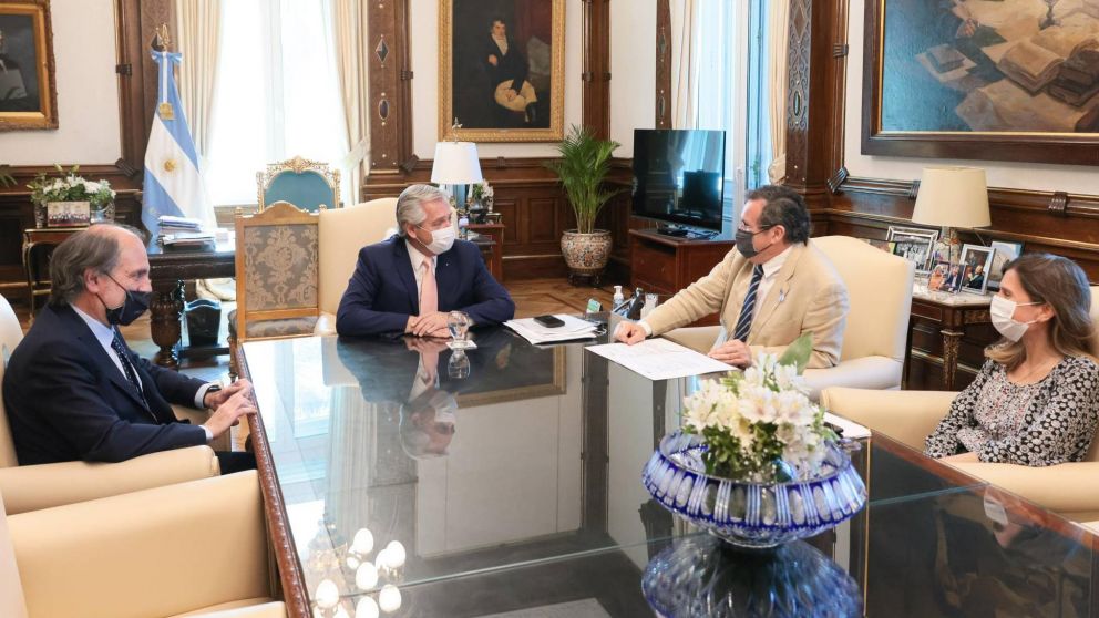 5.000 pesos para jóvenes en cine, teatro y libros: el Gobierno lanzó "Más Cultura".