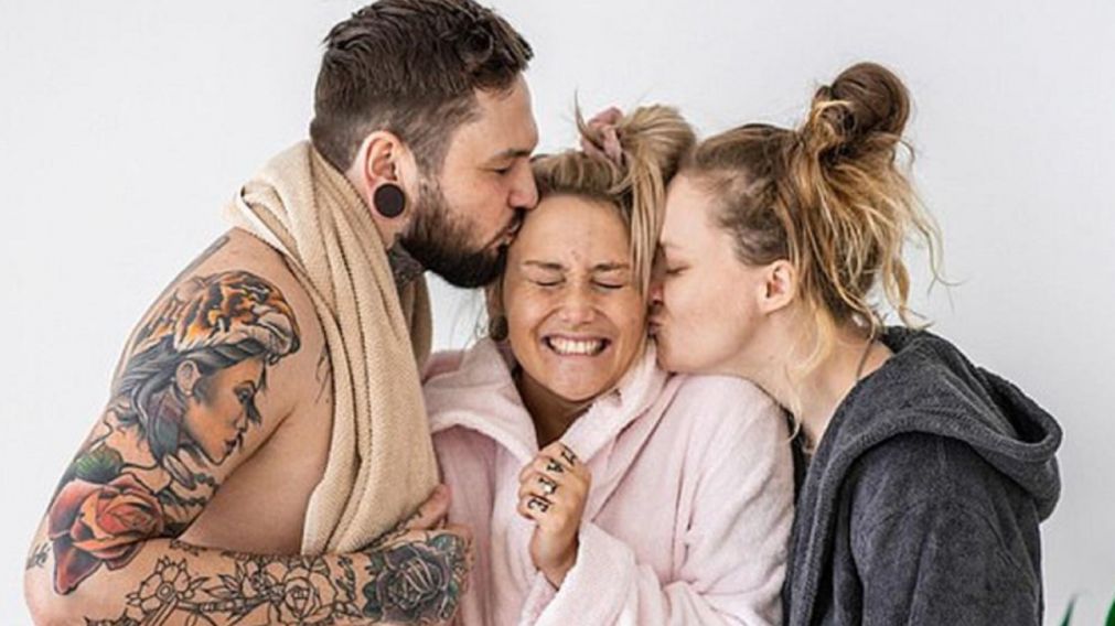 Desde que apareció la profesora de gym, Saskia y Lui la incorporaron a la pareja y viven la relación amorosa como un trío.