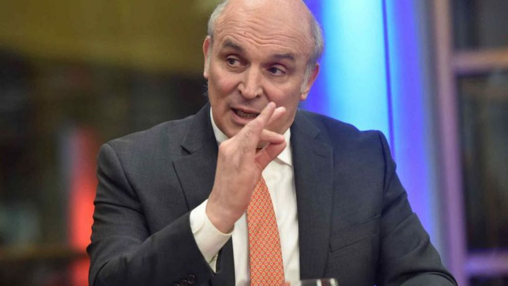 Espert ya había cuestionado el Día de la Diversidad Cultural en 2014.