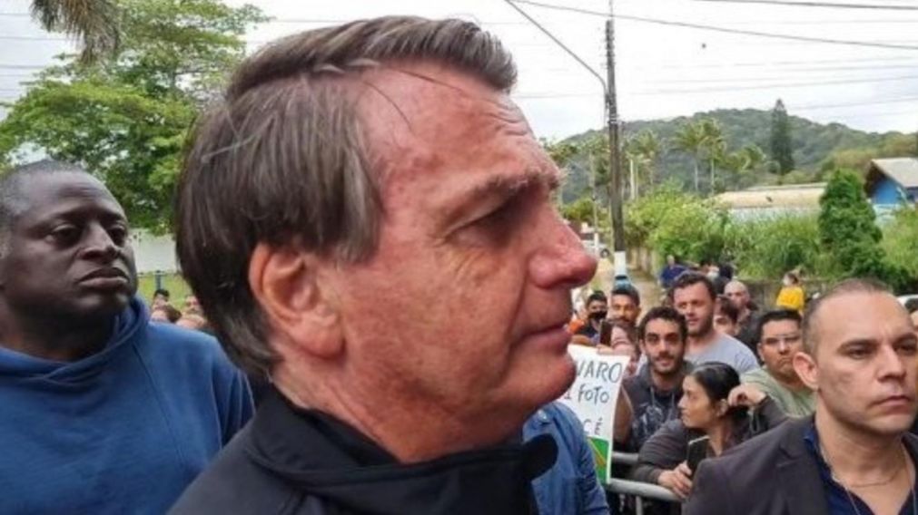 Jair Bolsonaro quiso entrar a ver un partido de fútbol en San Pablo y no lo dejaron por no estar vacunado contra el Covid.
