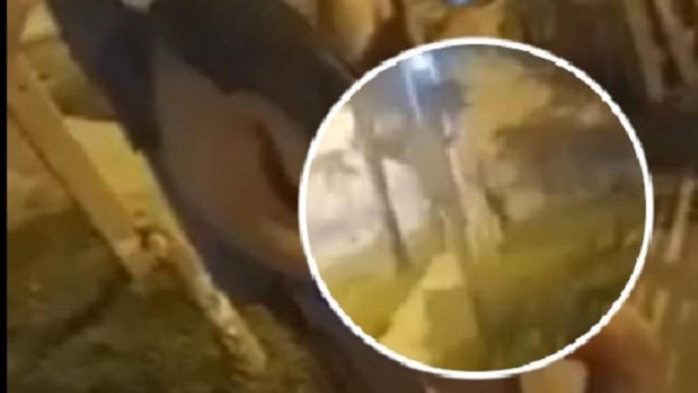 El duende en Salta fue captado por un celular.