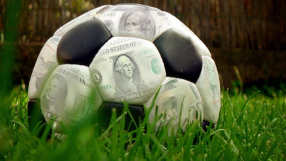 F�tbol: el "para�so" de los evasores.