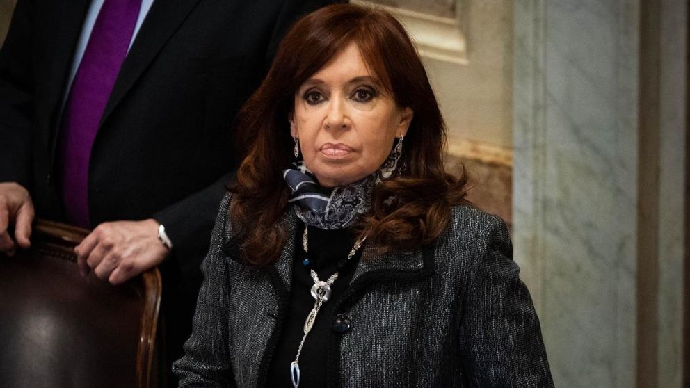 Cristina Kirchner fue sobreseida por la Justicia.