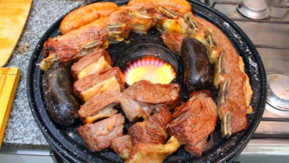 La parrigas es una opci�n econ�mica para cuando no ten�s espacio en tu casa para colocar una parrilla tradicional (Youtube).