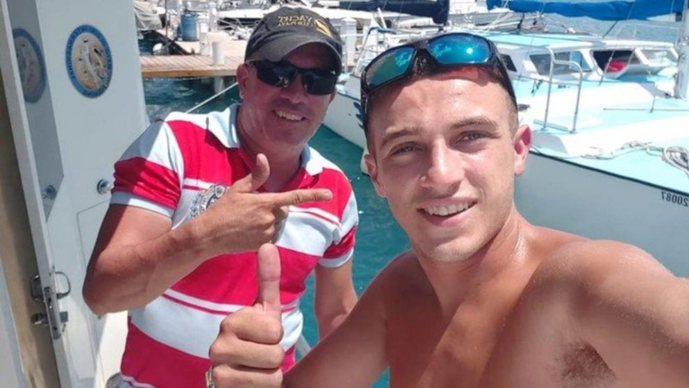 Renzo Spasiano, de 20 a�os, y Carlos Eduardo Ju�rez, de 45, los dos argentinos desaparecidos en el Caribe mexicano.