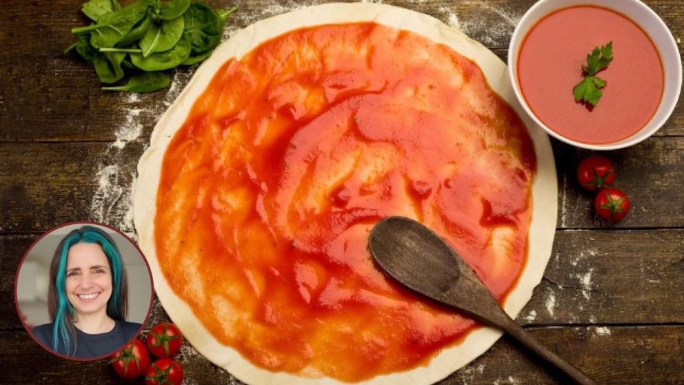 Segu� los sencillos trucos de Paulina Cocina para realizar una salsa para pizza riqu�sima.