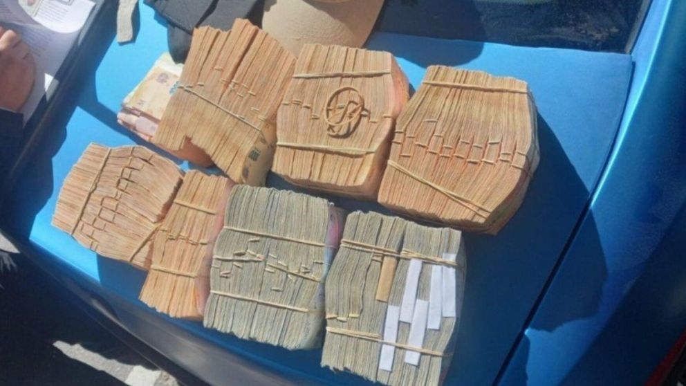 El dinero, destinado a pagar los sueldos de una empresa, fue recuperado y devuelto a sus dueños.