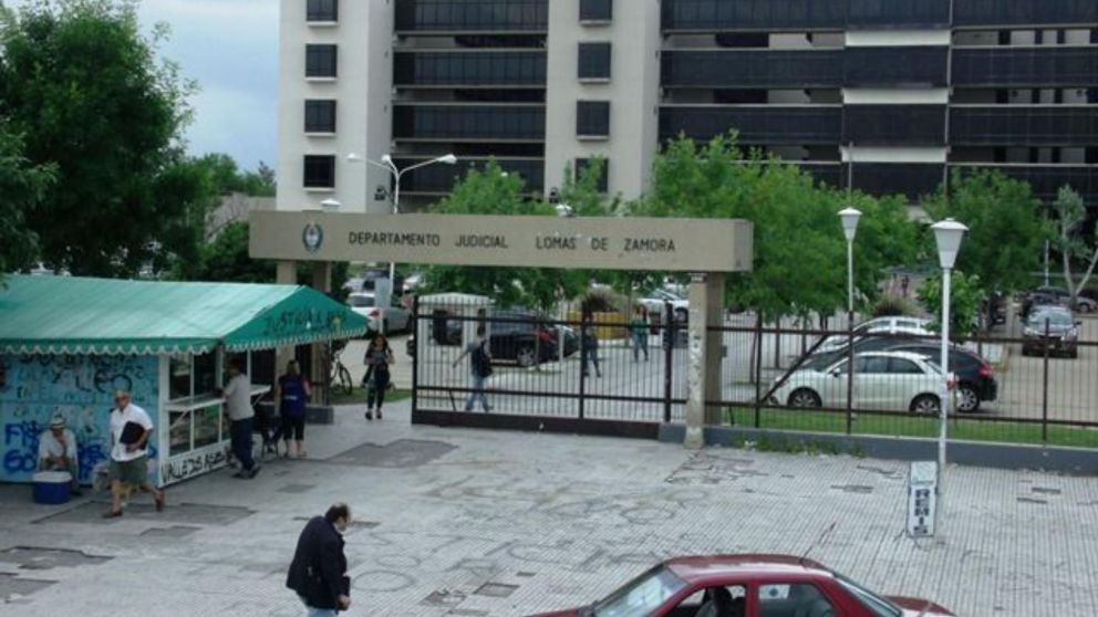 El individuo fue capturado en inmediaciones de los tribunales de Lomas de Zamora.