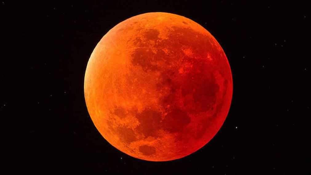La "Luna de Sangre" y dos lluvias de estrellas cubrirán todo el mes de octubre.