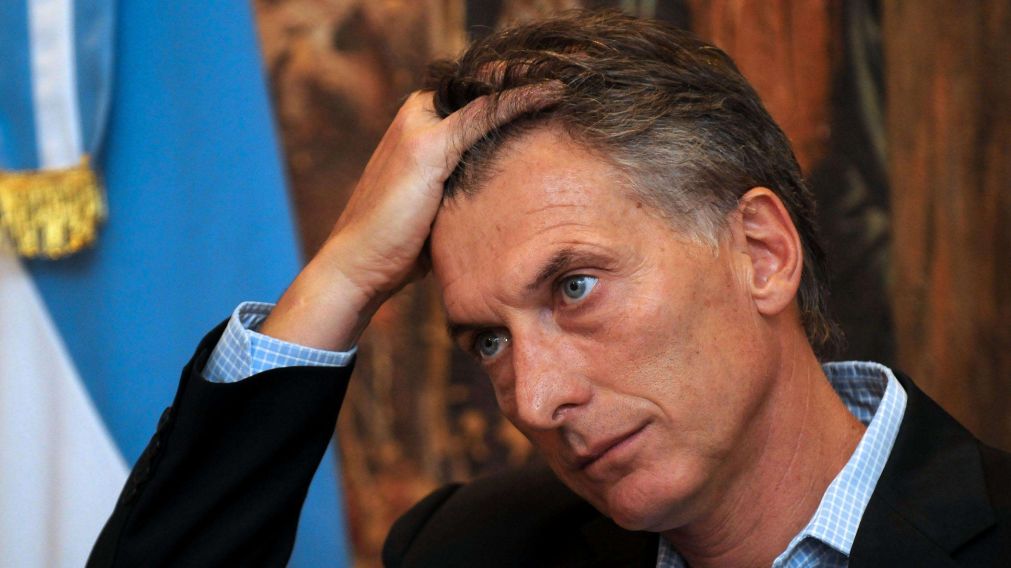 El ex presidente, su hermano y su madre serán denunciados por burlar la ley de blanqueo de capitales.