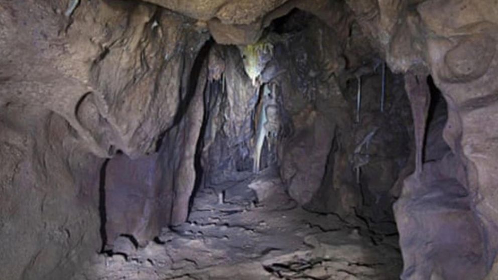La investigaci�n preliminar revel� una c�mara de 13 metros en el mismo techo de la cueva que ha estado sellada durante al menos 40.000 a�os.