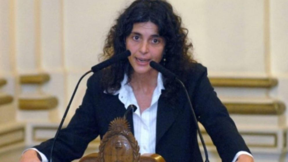 Condenan a Romina Picolotti: tres años de prisión por pagar gastos personales con fondos públicos.