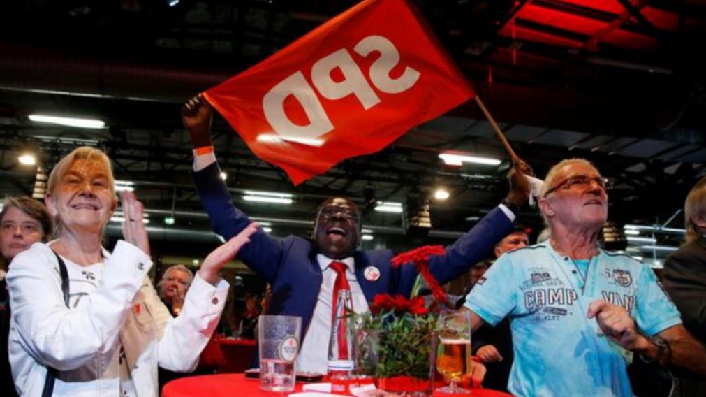 Los partidarios del SPD viven con felicidad la victoria que estarían consiguiendo en las elecciones alemanas (Reuters).